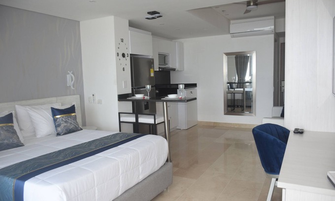 Crespo Apartment | Modern suite with ocean and sunset views