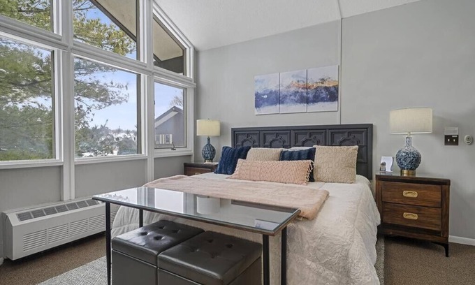 Boyne Falls Condo | Modern updated Boyne Mountain studio condo in the Villa perfect for a small family or group
