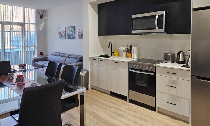 Harwood Condo | Modern upscale spacious fully equipped and cozy condo in The Junction Toronto