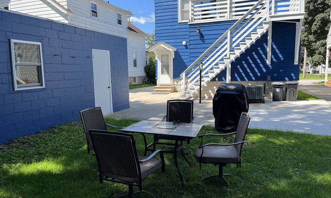Two Rivers Apartment | Modern Upstairs Rental Apartment, Close To Lake Michigan