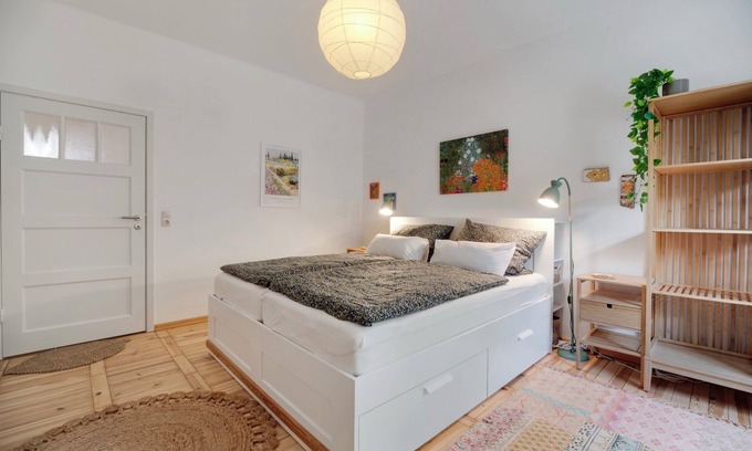 Erfurt Apartment | Modern vacation apartment with balcony for up to 4 people