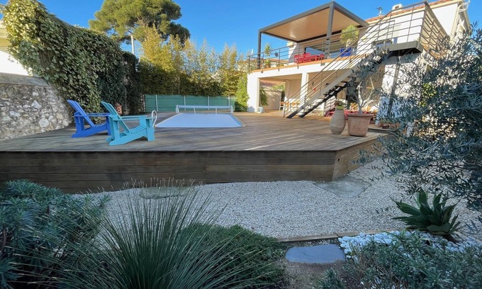 Sausset-les-Pins Villa | Modern villa 10 minutes from the port and shops