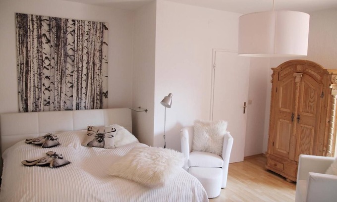 Lam Apartment | Moderne Fewo mit Balkon und Sauna - ideal zu zweit