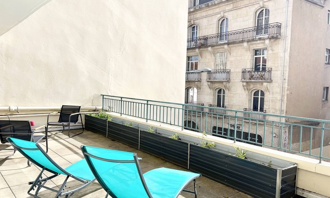 Poincare - Foch - Anatole France - Croix de Bourgogne Apartment | Moderne T2 - Nancy Gare - Wifi - Netflix