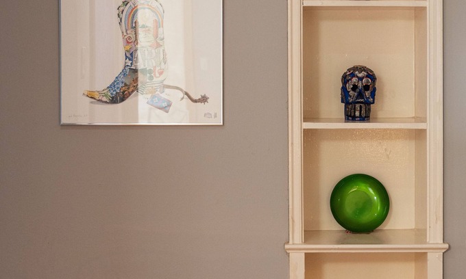 Neartown Apartment | Modernized Retro Home In The Montrose