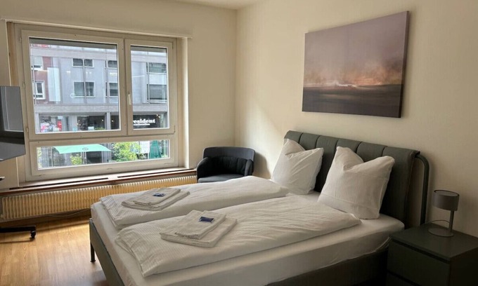 Seefeld Apartment | Modest studio in the city center (Cross 4)