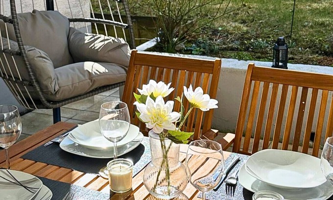 Iserlohn Apartment | MOLA Apartments- Stylish old town apartment-Seilersee-terrace-grill-free WLAN