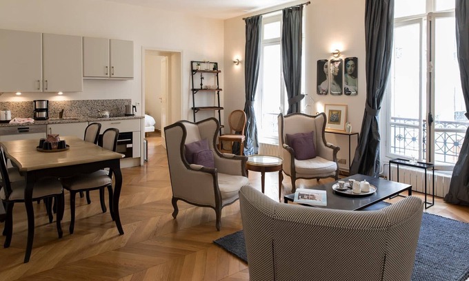 L'Europe Apartment | Monceau Chic I Charming 1 Bed Apt in the 8th