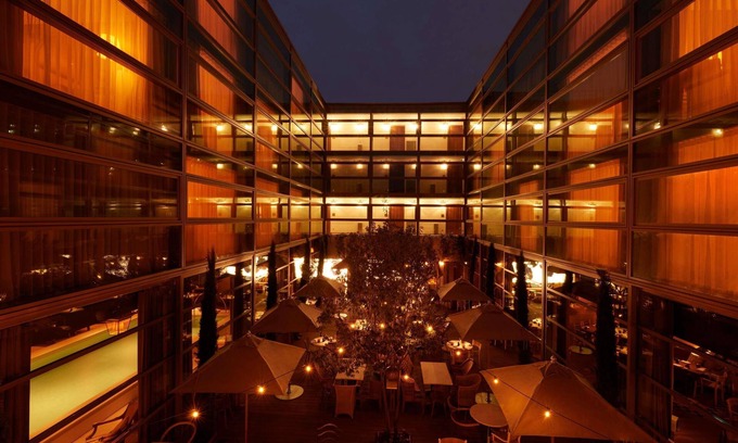 Chartrons Hotel | Mondrian Bordeaux Les Carmes