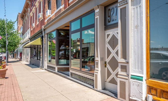 Newport Condo | Monmouth Lofts | Newport Lofts Sleep 10