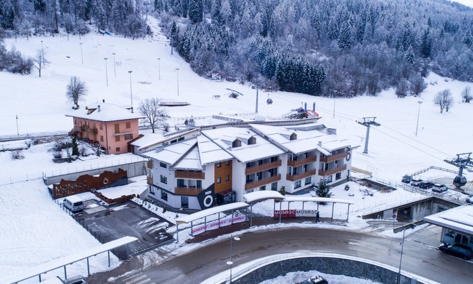 Commezzadura Hotel | Monroc Hotel