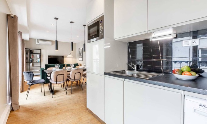 Gaillon Apartment | Monsigny III - Three Bedroom Apartment, Sleeps 8
