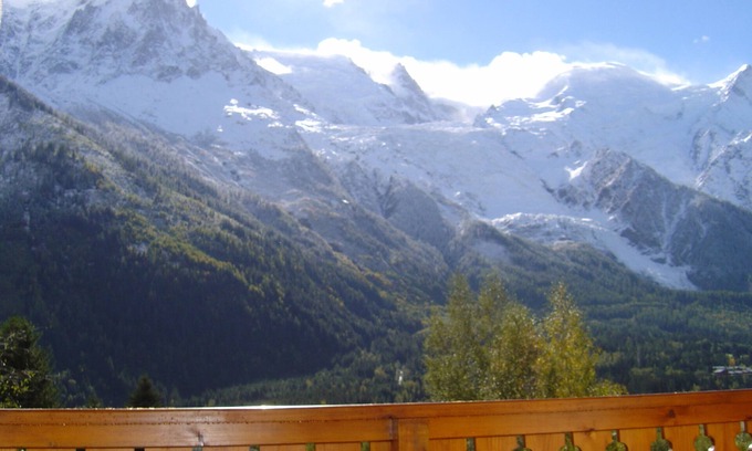 Chamonix City Centre Apartment | Mont-Blanc view apartment at the start of ski lifts and hiking trails.