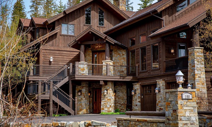 Whitefish House | Montana Mountain Gem