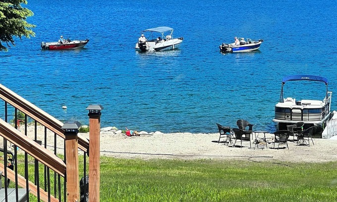 Marion Cabin | Montana waterfront, two lakefront cabins on McGregor Lake! Private dock sleeps 7