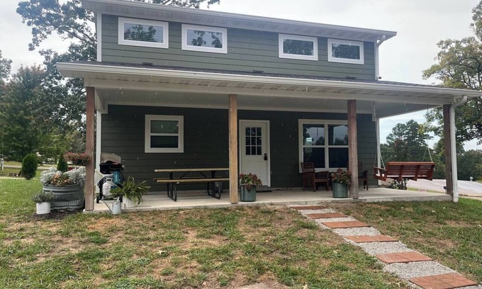 Hartshorn House | Montauk State Park Trout Cabin
