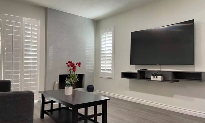 Valle Lindo House | Monthly Discounts Avail · Your Home Away from Homen