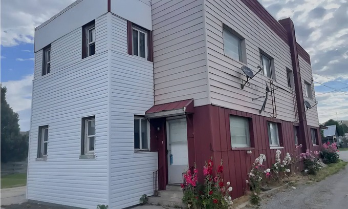 Montpelier Apartment | Montpelier’s Hideout 25 to Lake