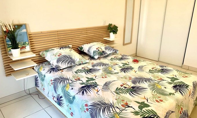Port Marianne Apartment | Montpellier Port Marianne T2 (47m² + 31m² terrace)