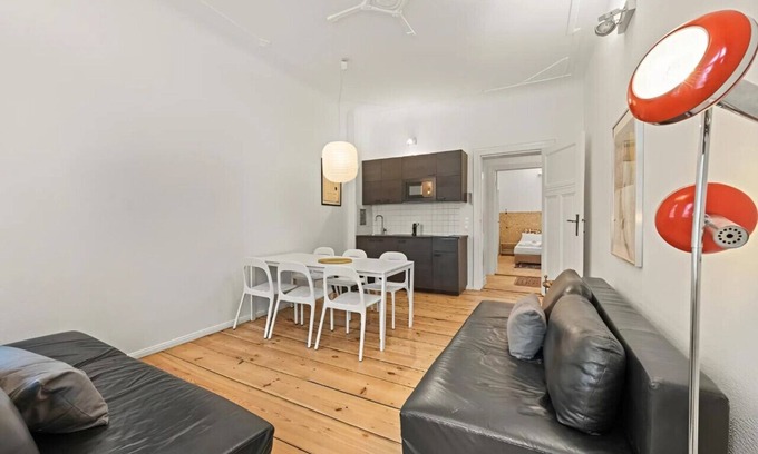 Friedrichshain Apartment | Mooeve 7 apartment in Berlin