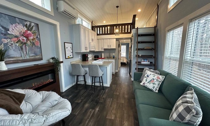 Mentone House | Moon River Mentone 2-A Riverfront Tiny Home