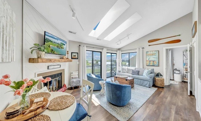 North Shore Condo | Moondance at BERNARD’S LANDING