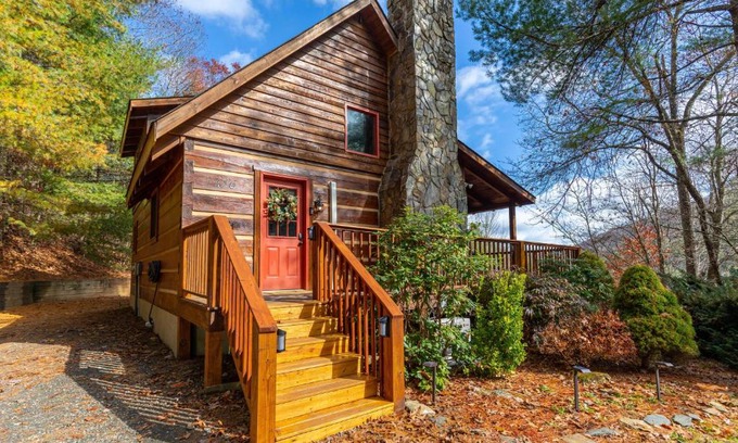 Fleetwood House | Moonlight Lodge