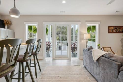Olde Town Apartment | Moonrise at Bridge Collective