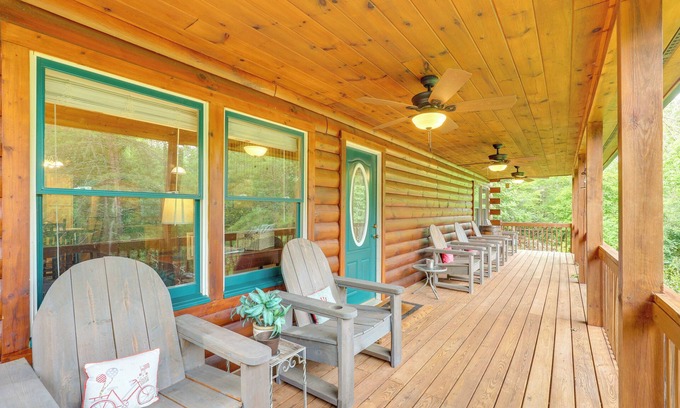 Lake Lure Cabin | 'Moonshine Manor' Cabin w/Hot Tub, Near Lake Lure