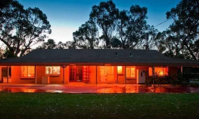 Caraban House | Moore River Holidays Group Booking Accommodation Specialists