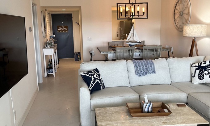 Moorings Condo | Moorings Condo, West of 41.