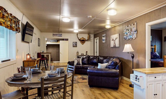 Greenville Apartment | Moose Hollow Apartment