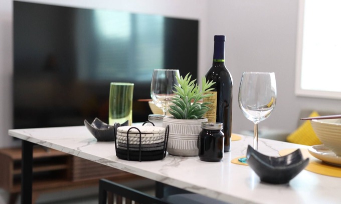Fontana Apartment | Morningside Studio 3 Newly Built Cozy and Stylish Apartment with Private Entry