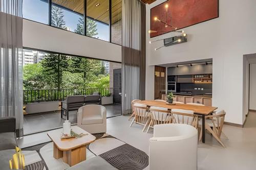 La Florida Apartment | Morph 302 - Apt moderno con techos altos, BBQ