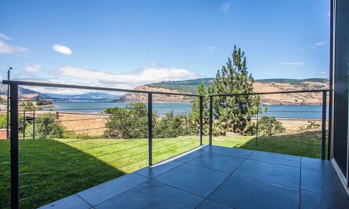 Mosier House | Mosier Creek - 1 Bedroom, 1 Bath - Great Views of the Gorge
