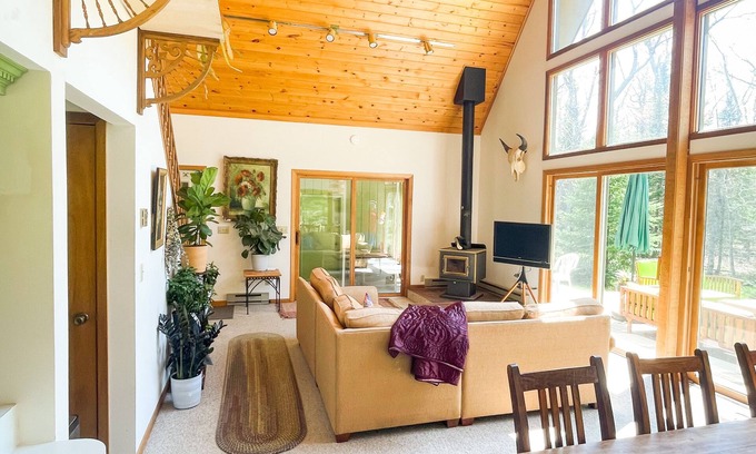 La Pointe Cabin | Moss Creek Cabin in the woods on Madeline Island