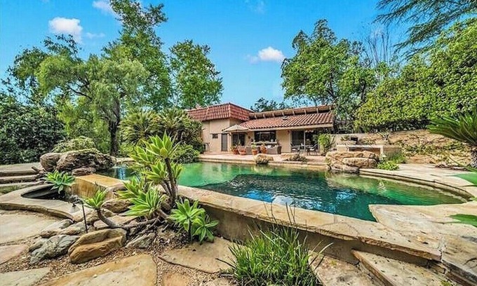 Calabasas House | Most Relaxing Experience in Calabasas