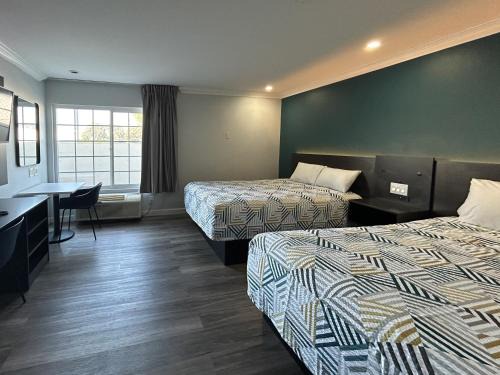 Northwest Anaheim Hotel | Motel 6 Buena Park, CA Anaheim Near Maingate Knotts