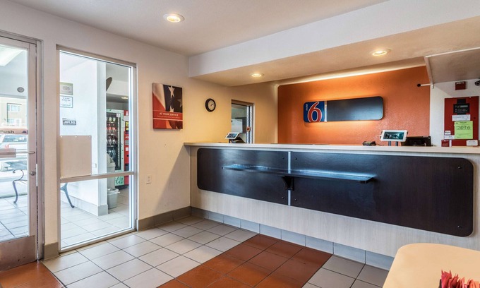 El Centro Hotel | Motel 6 El Centro, CA