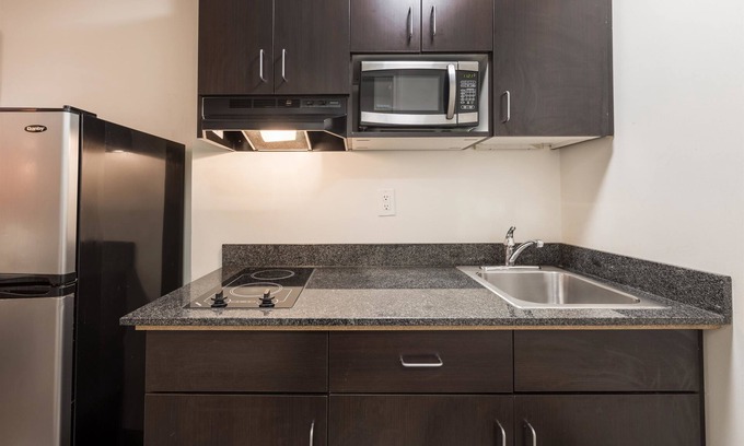 Wade Hampton Hotel | Motel 6 Greenville, SC