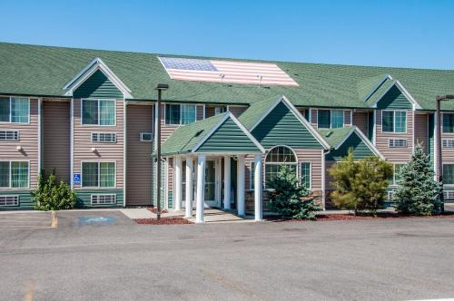 Idaho Falls Hotel | Motel 6-Idaho Falls, ID - Snake River