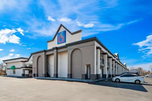 Lester Hotel | Motel 6 Lester - Philadelphia Airport