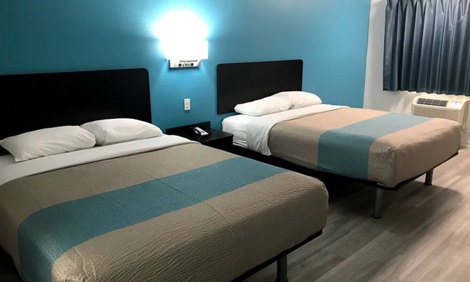 Metropolis Hotel | Motel 6 Metropolis, IL