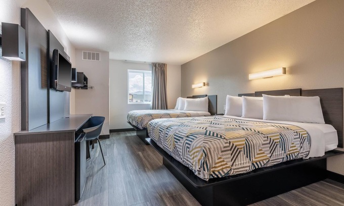 Grant Creek Hotel | Motel 6 Missoula, MT