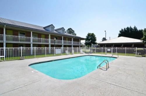 Sandersville Hotel | Motel 6 Sandersville, GA