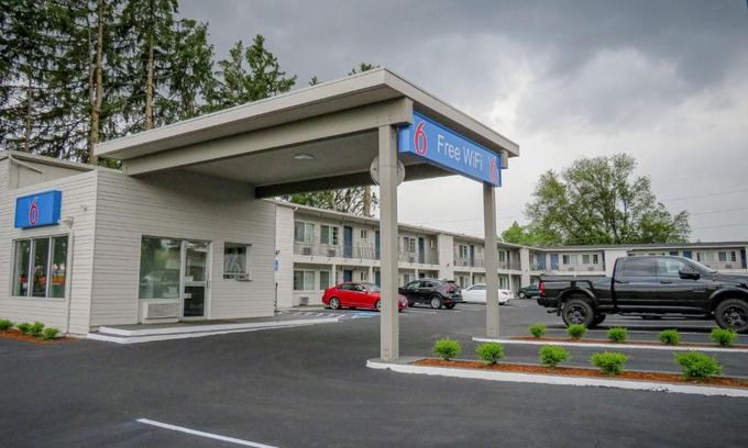 Tigard Hotel | Motel 6 Tigard, Or - Portland Southwest