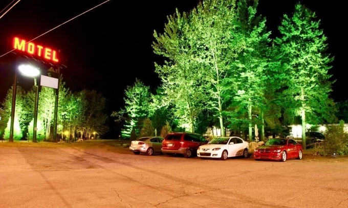 Baie-St-Paul Hotel | Motel Des Cascades : Large Family Room