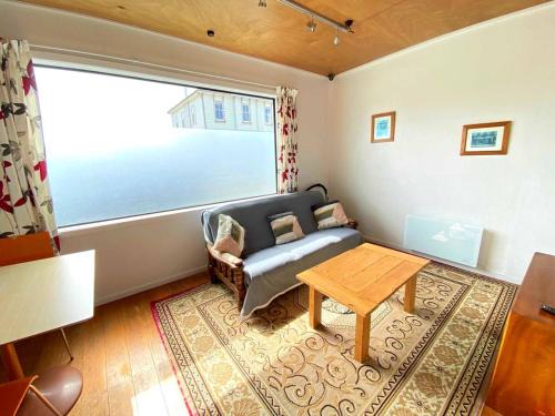 Collingwood Apartment | Motel style Unit in the Heart of Collingwood