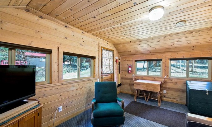 Joseph House | Mount Bonneville