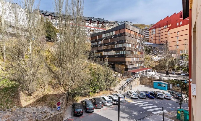 Pradollano Apartment | Mount Gorbea MUMU 7 J